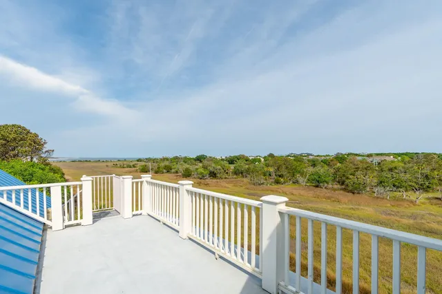 $3,850,000 | 8 Seagrass Lane, Isle of Palms, SC 29451