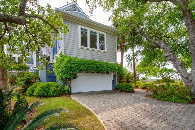 $3,850,000 | 8 Seagrass Lane, Isle of Palms, SC 29451