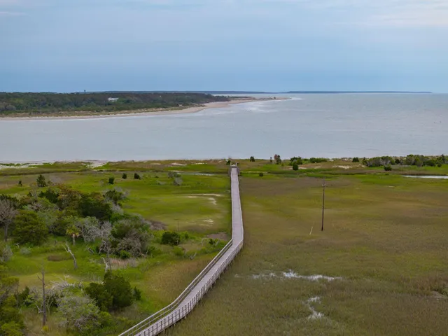 $3,850,000 | 8 Seagrass Lane, Isle of Palms, SC 29451