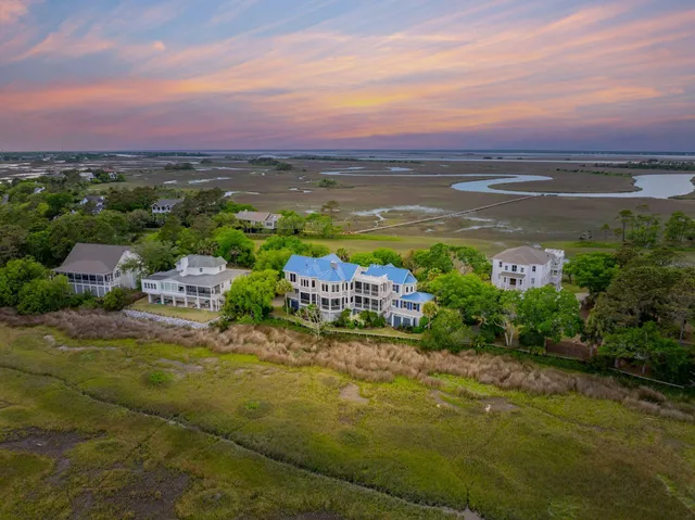 $3,850,000 | 8 Seagrass Lane, Isle of Palms, SC 29451
