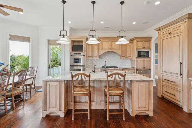 $3,850,000 | 8 Seagrass Lane, Isle of Palms, SC 29451