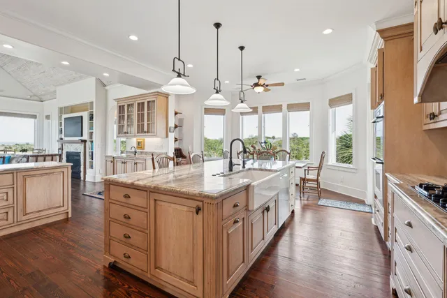 $3,850,000 | 8 Seagrass Lane, Isle of Palms, SC 29451