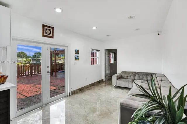 $5,000 | 4185 Southwest 49th Court, Dania Beach, FL 33314