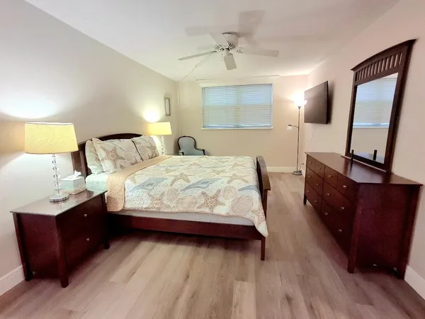 $4,000 | 1421 South Ocean Boulevard, Unit 318, Pompano Beach, FL 33062