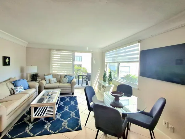 $4,000 | 1421 South Ocean Boulevard, Unit 318, Pompano Beach, FL 33062