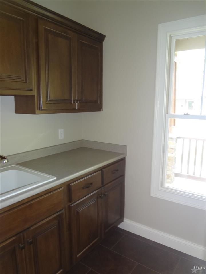 5745 Deer Hollow Road Auburn, IN 46706 - Photo 11 of 29 Gallery Image 11