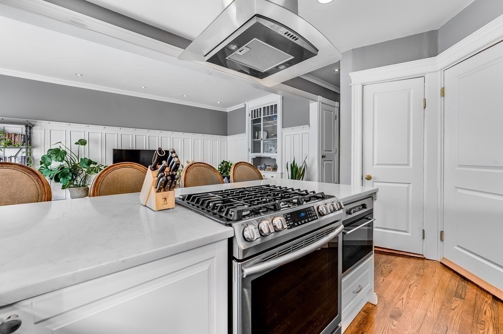 378 Riverway, Unit 6 Boston, MA 02115 - Photo 7 of 16