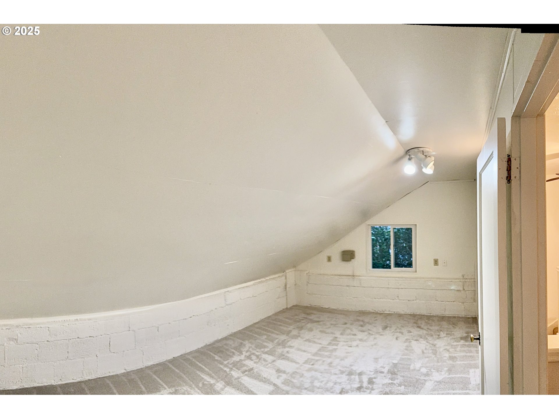 632 Southwest Utah Street Camas, WA 98607 - Photo 15 of 27 a view of an empty room