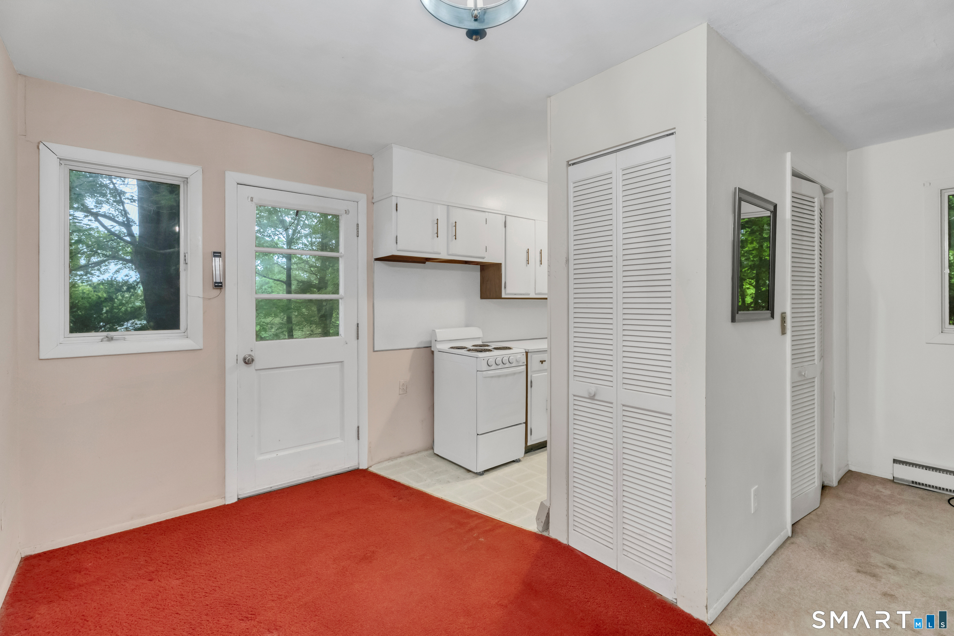 129 Chesterfield Road East Lyme, CT 06333 - Photo 35 of 40