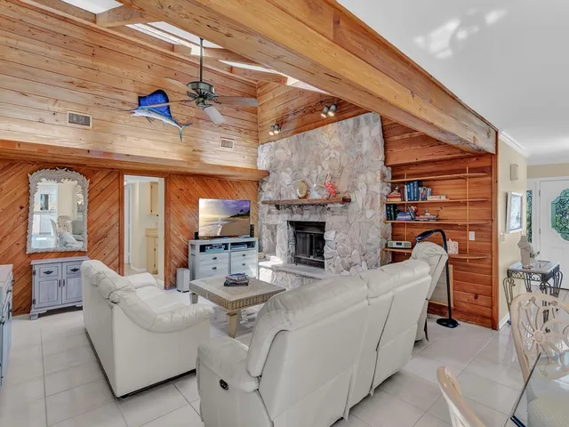 $9,500 | 1965 Anglers Cove, Vero Beach, FL 32963