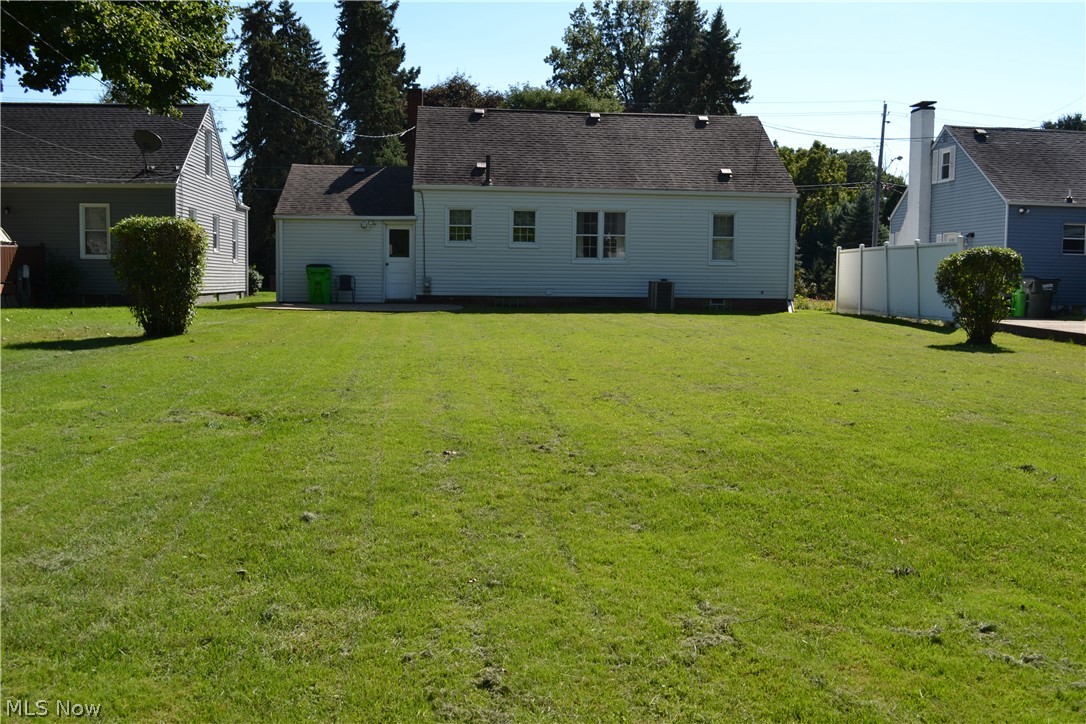 259 Everhard Road Southwest North Canton, OH 44709 - Photo 12 of 12 Back view of home from the back yard.