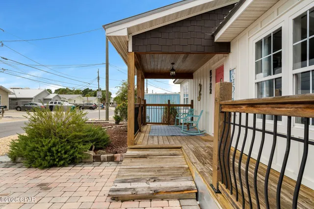 $650,000 | 5722 Pinetree Avenue, Panama City Beach, FL 32408