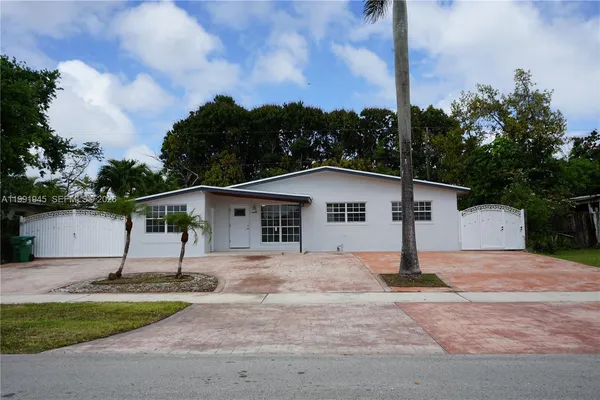$3,250 | 12455 Southwest 185th Terrace, Miami, FL 33177
