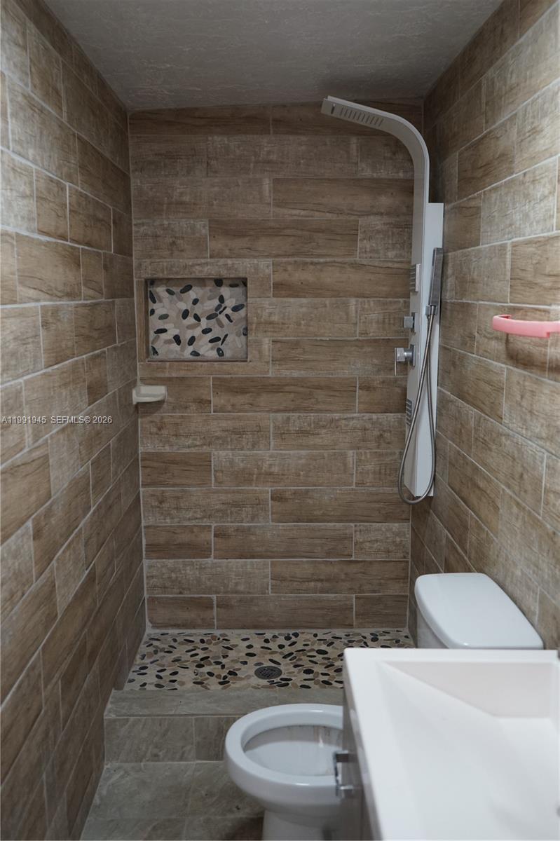 12455 Southwest 185th Terrace Miami, FL 33177 - Photo 29 of 46