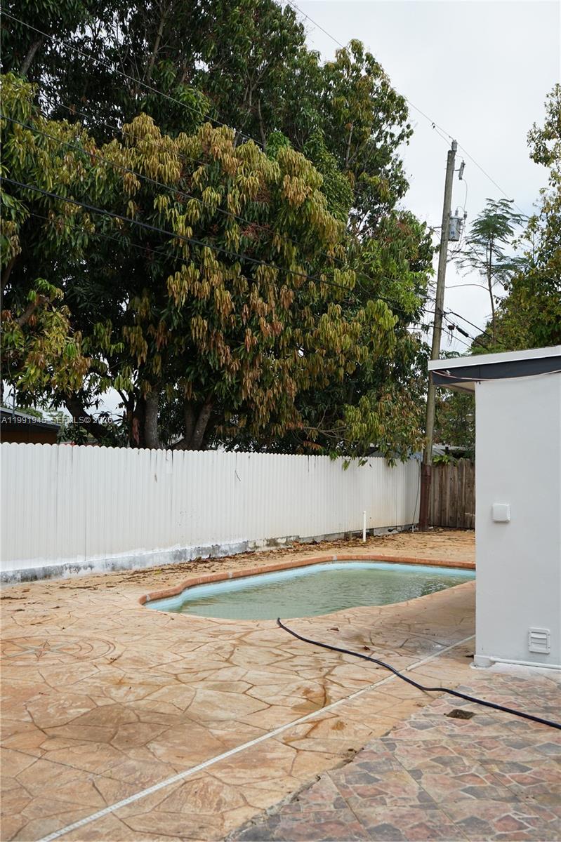 12455 Southwest 185th Terrace Miami, FL 33177 - Photo 38 of 46