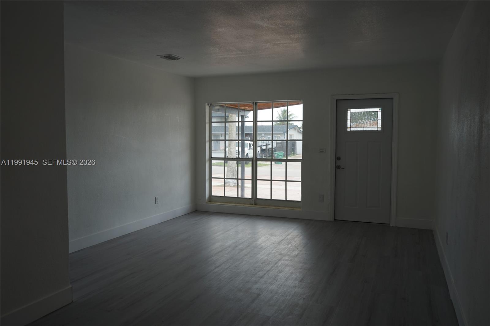 12455 Southwest 185th Terrace Miami, FL 33177 - Photo 10 of 46