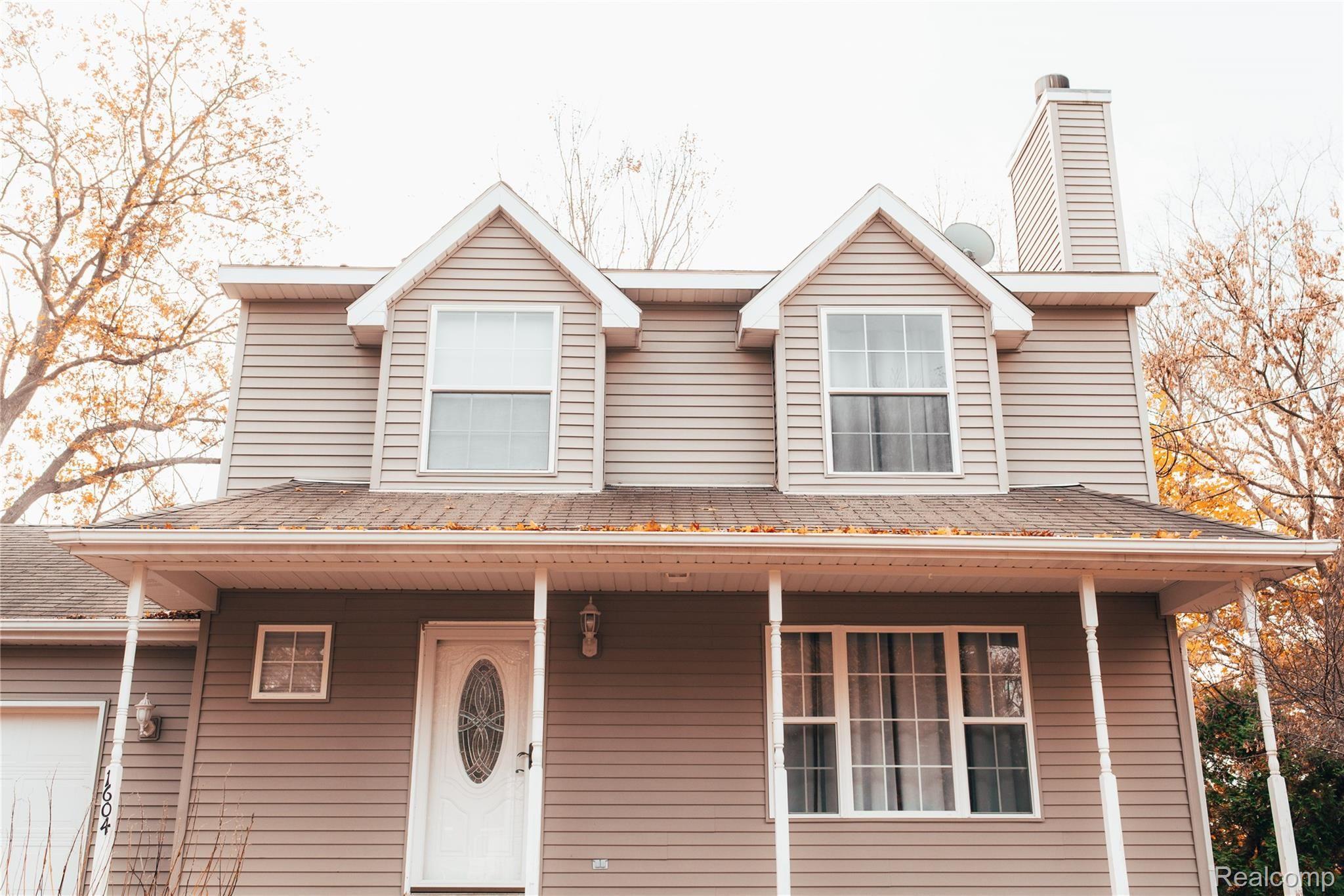 1604 Faussett Road Howell, MI 48855 - Photo 2 of 31 FAUSSETT_front4.jpg