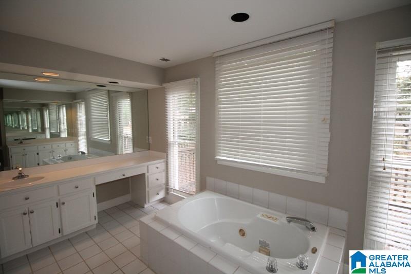 100 Crest Drive Birmingham, AL 35209 - Photo 15 of 30