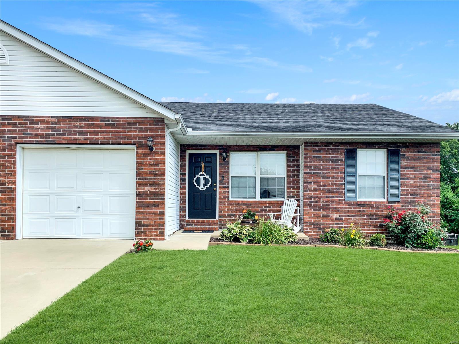 1300 Rachael Lane Waterloo, IL 62298 - Photo 1 of 32