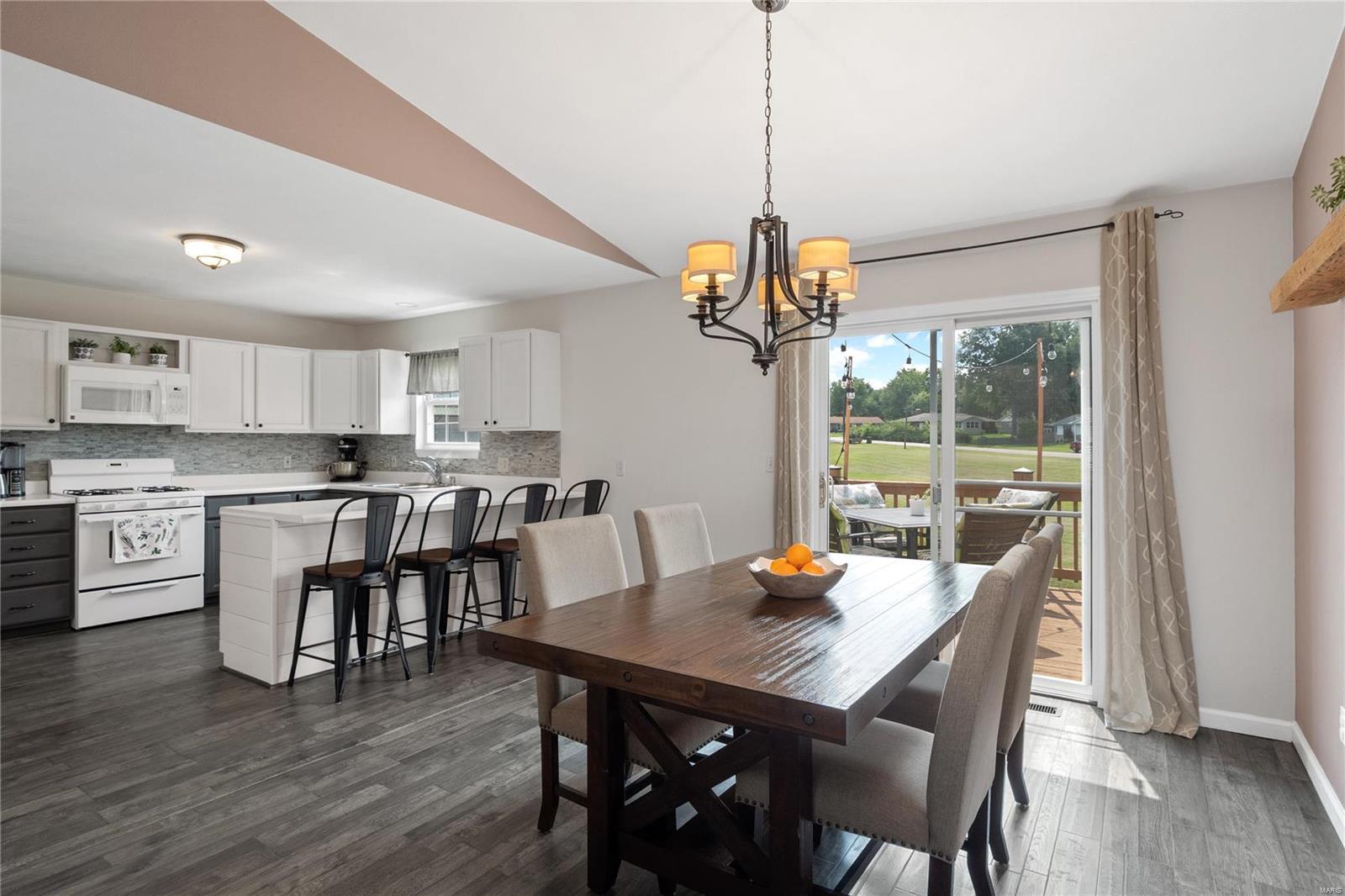 1300 Rachael Lane Waterloo, IL 62298 - Photo 8 of 32