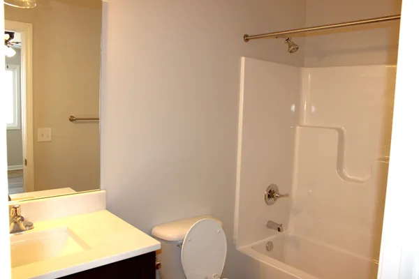 $2,000 | 105 East Division Street, Unit 105, Manteno, IL 60950