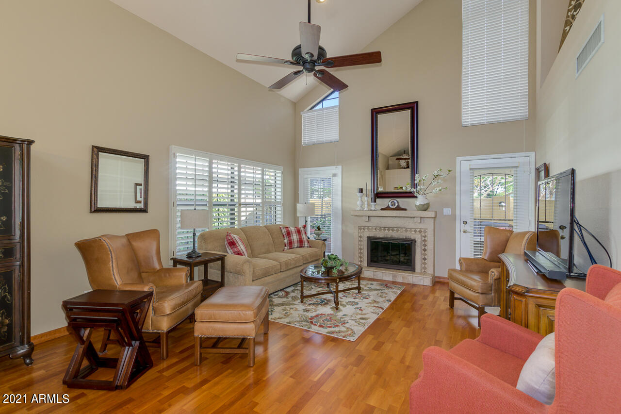1825 East Ranch Road Tempe, AZ 85284 - Photo 6 of 29 BEAUTIFUL WOOD FLOORS