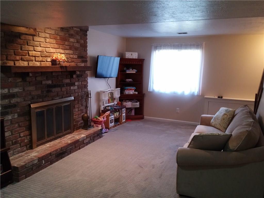 390 Richard Road Wexford, PA 15090 - Photo 17 of 21 Gallery Image 17