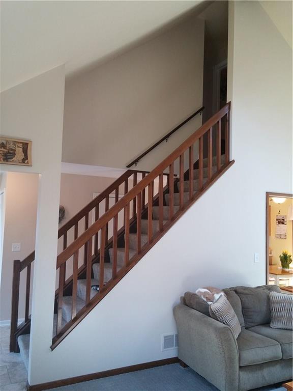 390 Richard Road Wexford, PA 15090 - Photo 8 of 21 Open staircase