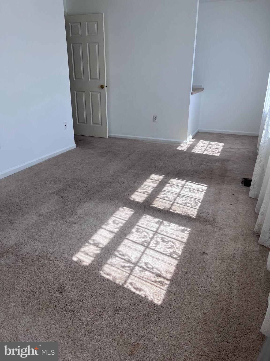 11038 Outpost Drive North Potomac, MD 20878 - Photo 12 of 39 master Bedroom