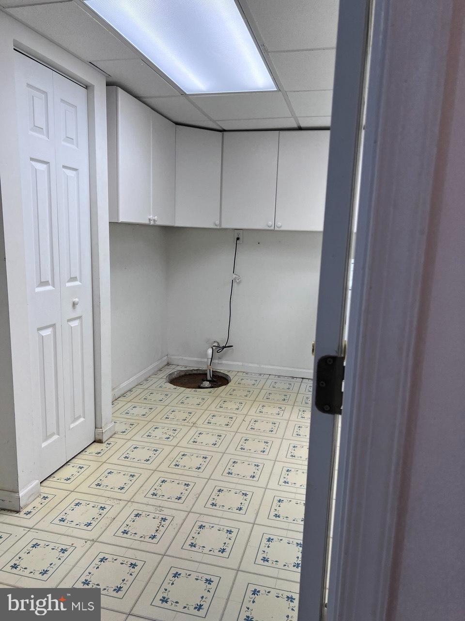 11038 Outpost Drive North Potomac, MD 20878 - Photo 22 of 39 basement storage and washer dryer