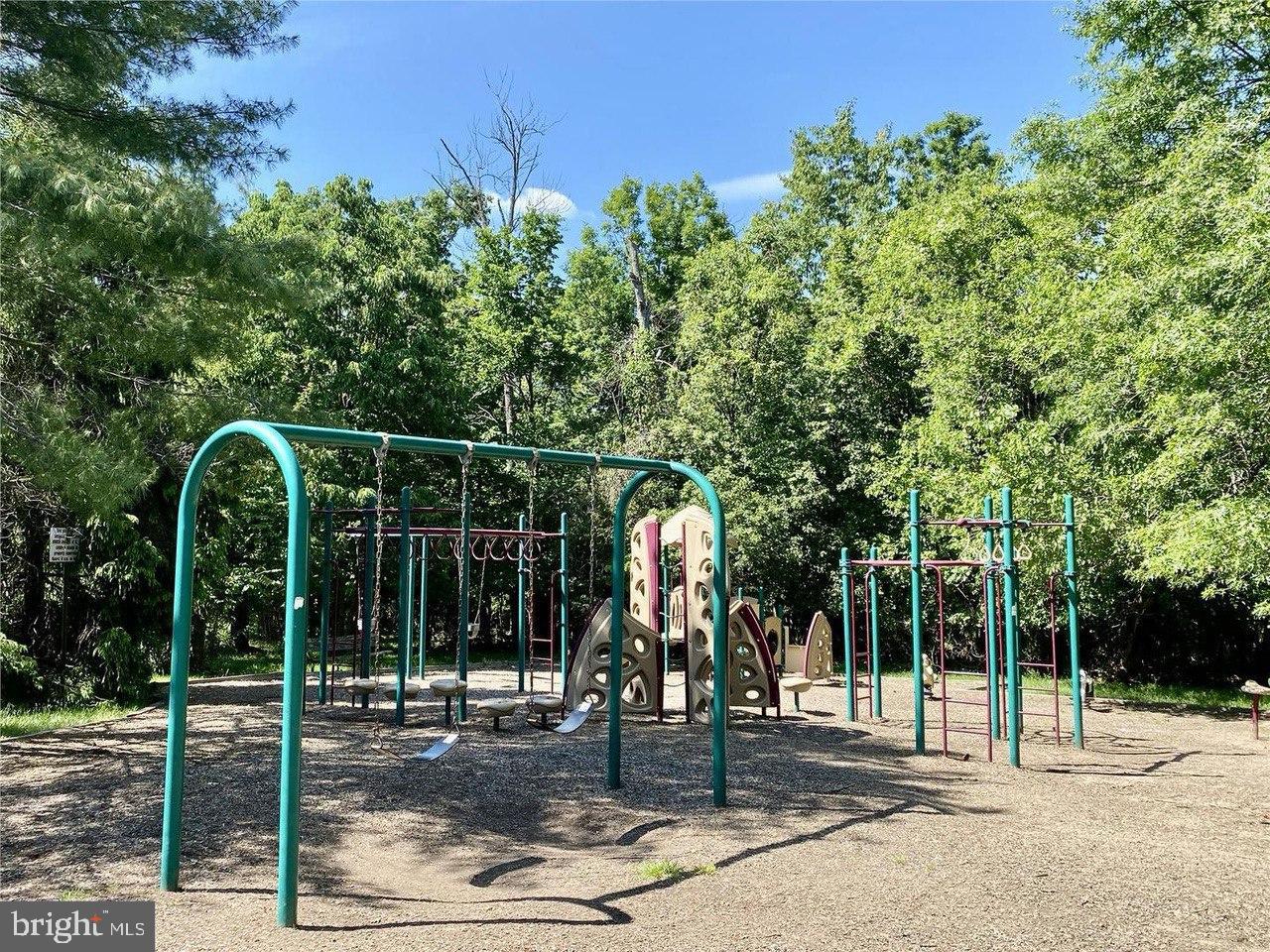 11038 Outpost Drive North Potomac, MD 20878 - Photo 35 of 39