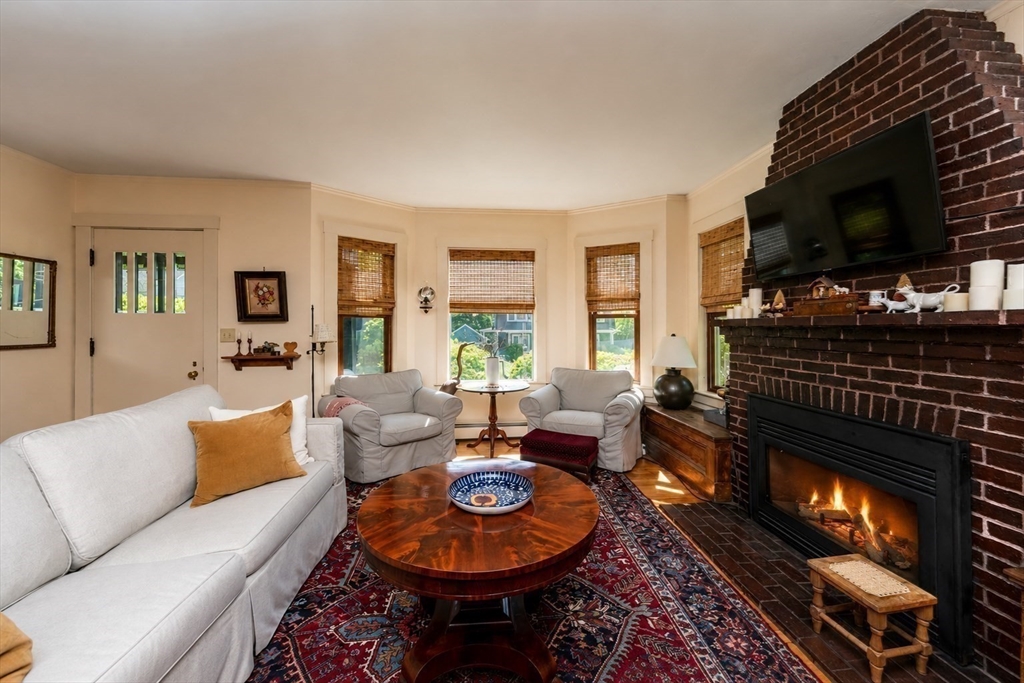 178 Cedar Street Clinton, MA 01510 - Photo 10 of 42
