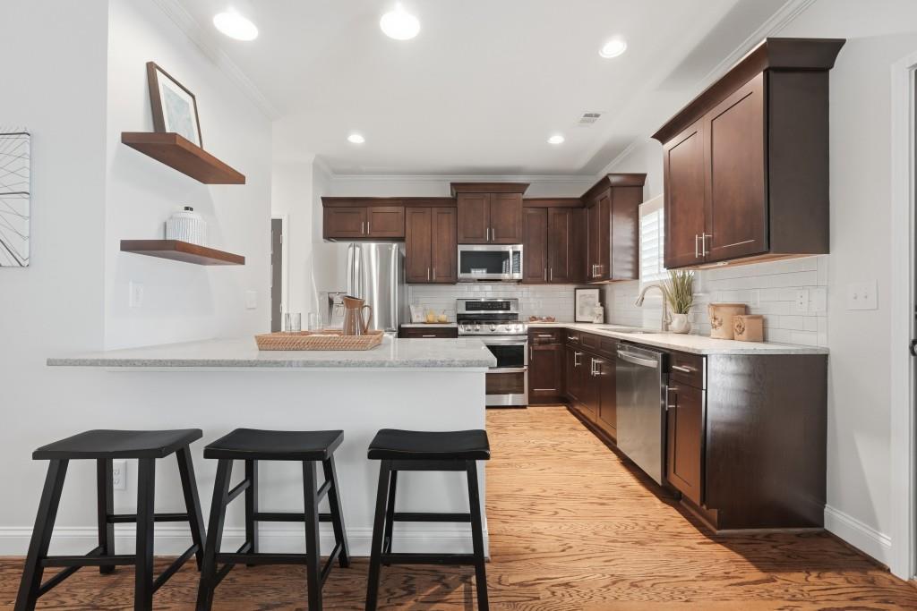 1525 Springbrook Drive Decatur, GA 30033 - Photo 6 of 39