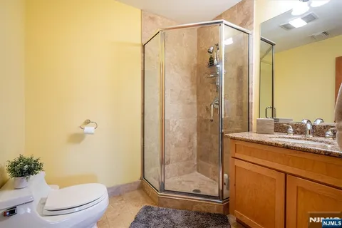 a view of utility room with washer and dryer