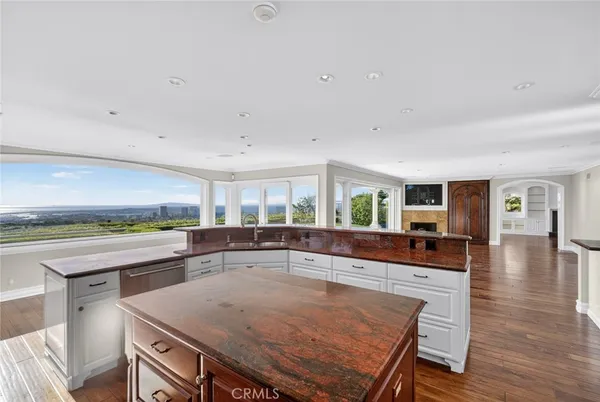 $22,000 | 49 Cambria Drive, Corona del Mar, CA 92625