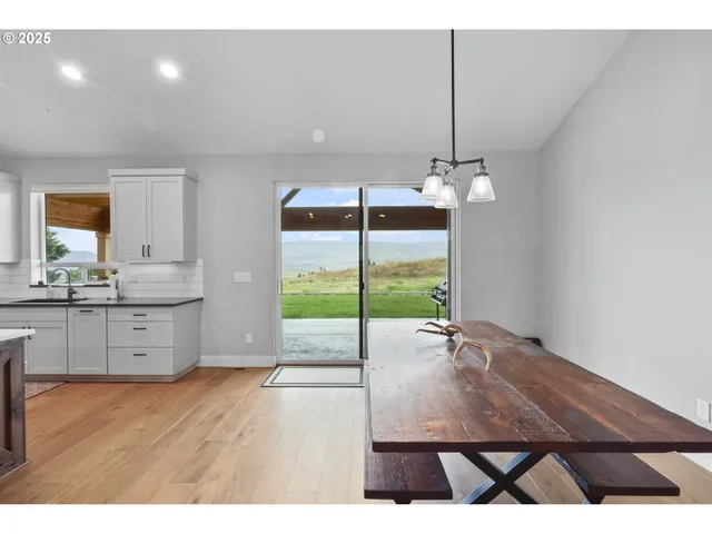 a view of an outdoor space and a yard