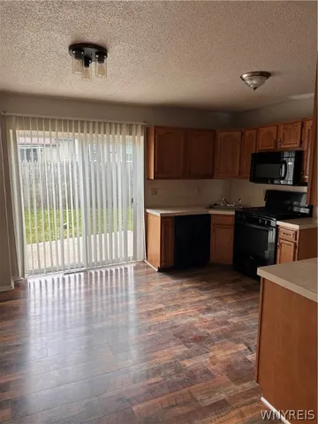 $999,000 | 3055 McKinley Parkway, Hamburg, NY 14219