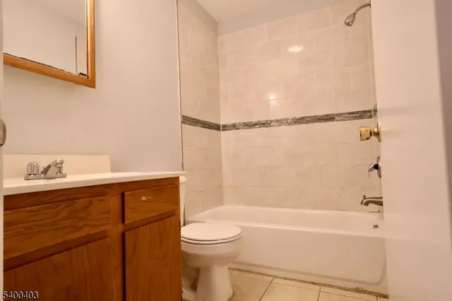 $2,900 | 124 Dickerson Street, Newark, NJ 07107