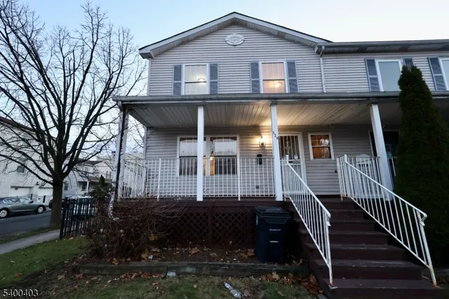 $2,900 | 124 Dickerson Street, Newark, NJ 07107