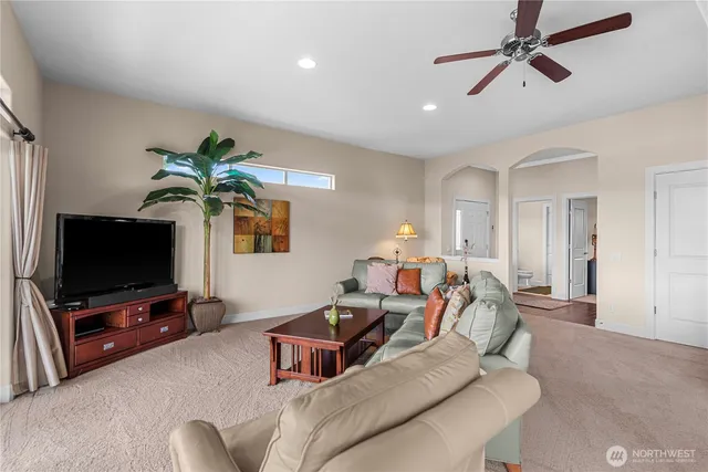 $650,000 | 9122 Red Hawk Lane Northwest, Unit A76, Quincy, WA 98848