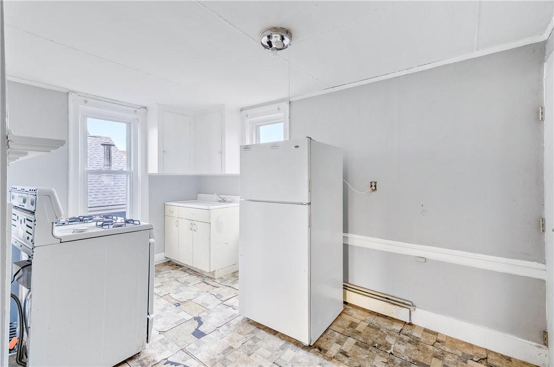 694 Hope Street Bristol, RI 02809 - Photo 15 of 32