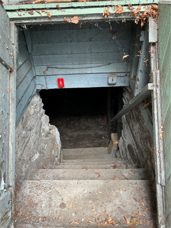 694 Hope Street Bristol, RI 02809 - Photo 25 of 32