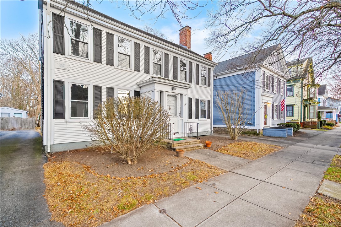 694 Hope Street Bristol, RI 02809 - Photo 3 of 32