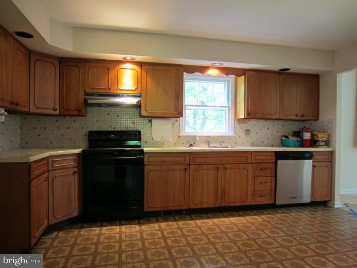6718 Phillips Mill Road New Hope, PA 18938 - Photo 7 of 17 Kitchen