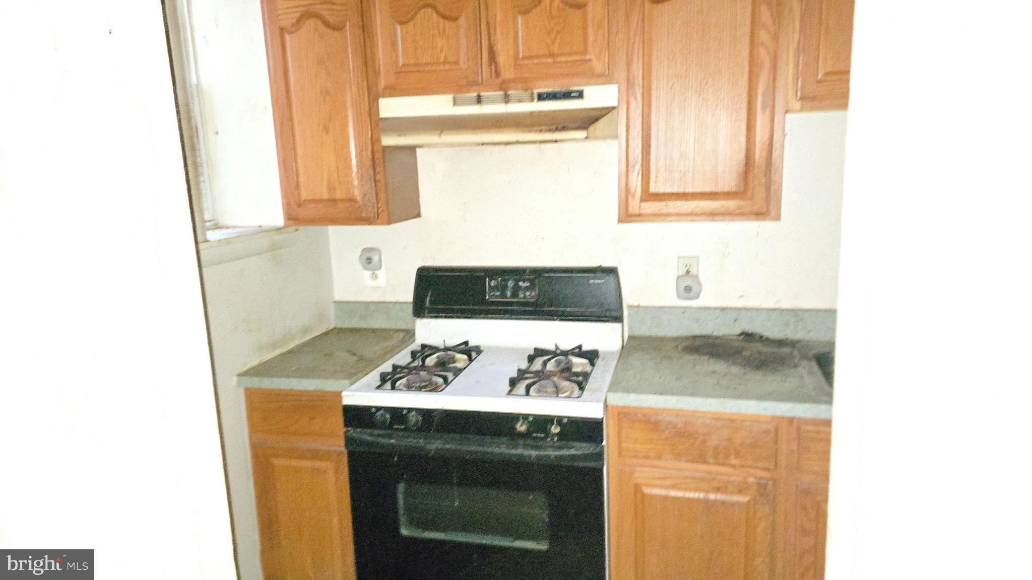 2308 Robb Street Baltimore, MD 21218 - Photo 10 of 23 Kitchen