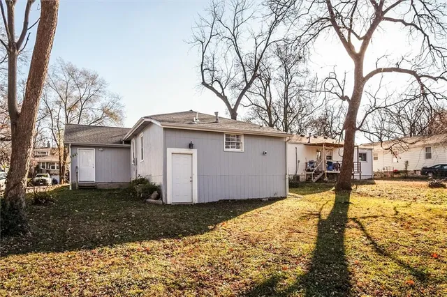 $170,000 | 1612 South Harris Avenue, Independence, MO 64052
