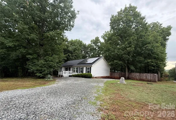 $275,000 | 5110 Sierra Drive, Maiden, NC 28650