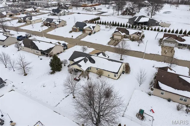 $285,000 | 129 Jefferson Drive, Breese, IL 62230