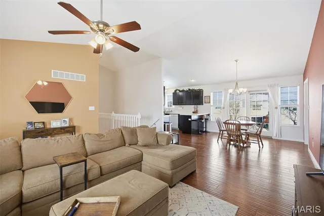 $285,000 | 129 Jefferson Drive, Breese, IL 62230