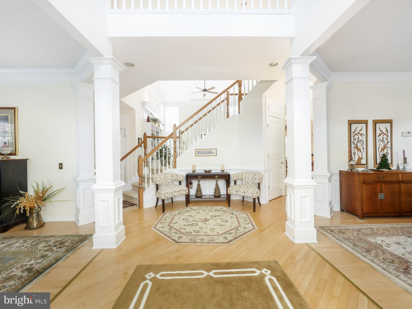8 Eagleton Farm Road Newtown, PA 18940 - Photo 2 of 46 Foyer